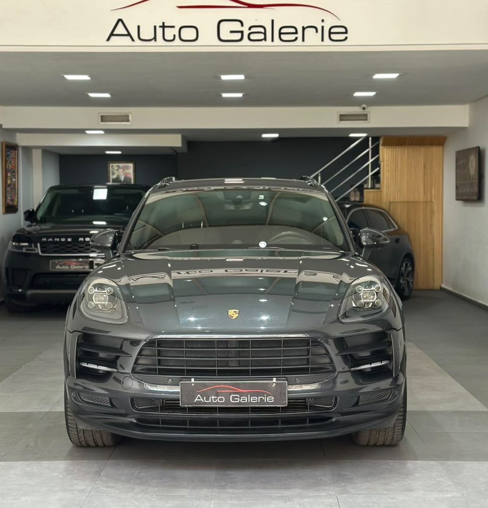 macan essence 2021 importée neuve