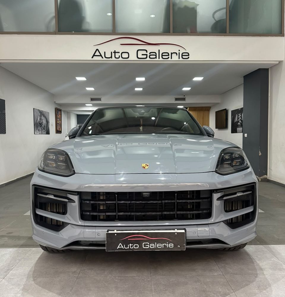 CAYENNE COUPE HYBRID